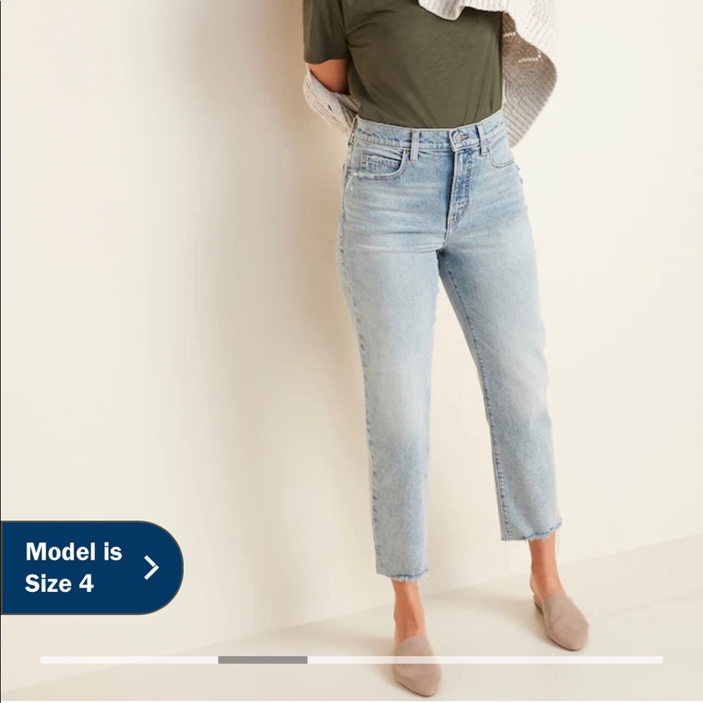 Extra High-Waisted Sky-Hi Straight Raw-Hem Jeans
